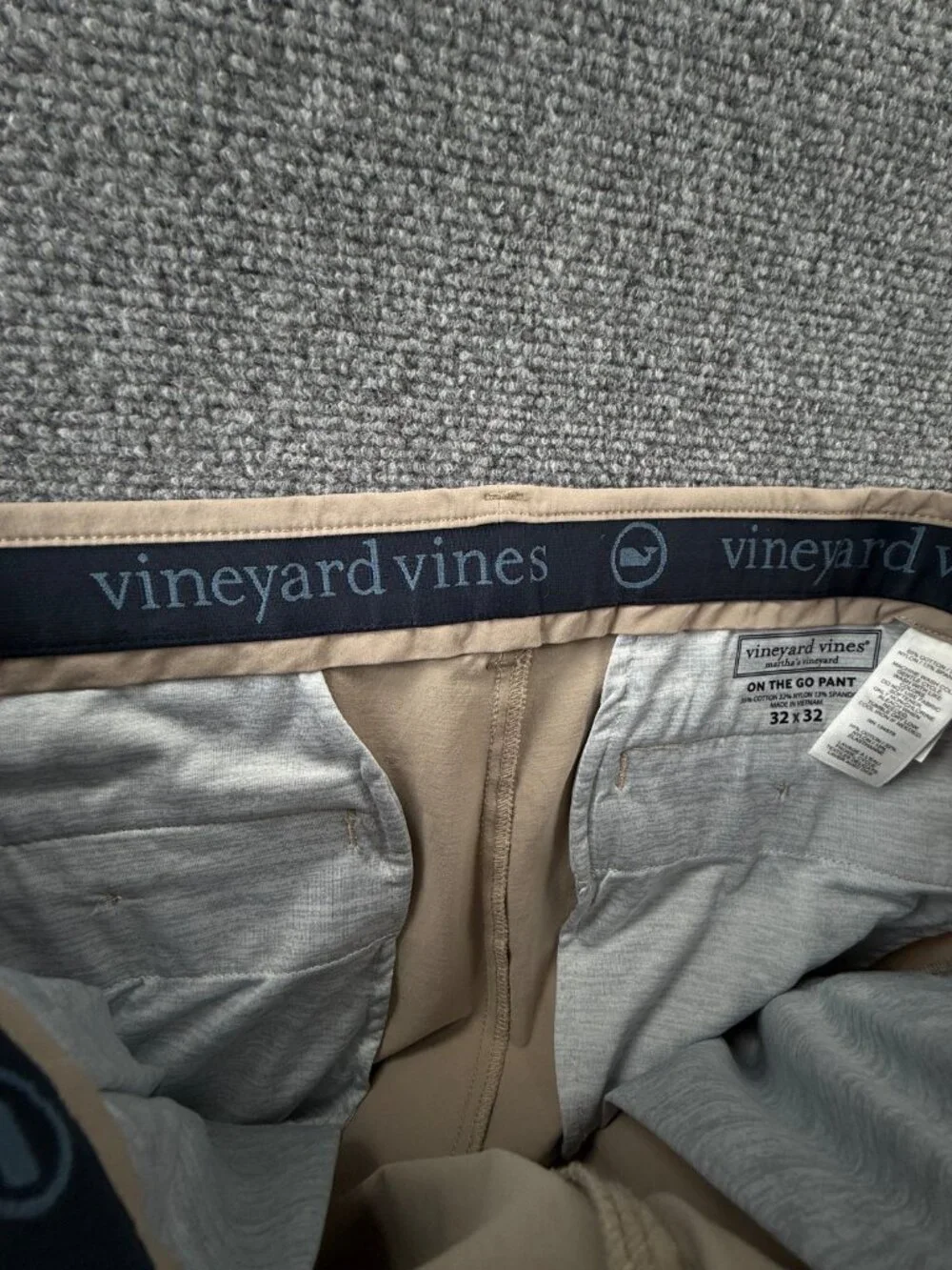 Vineyard Vines OTG Pants On The Go Beige Performance 32x32 Blend ACTL 33X32